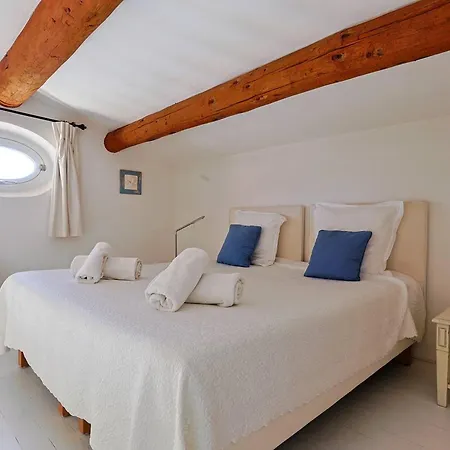 וילה De Standing Avec Piscine Et Climatisation - Fr-1-726-51 *